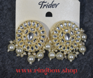 Kundan stud earrings with pearl drop accents